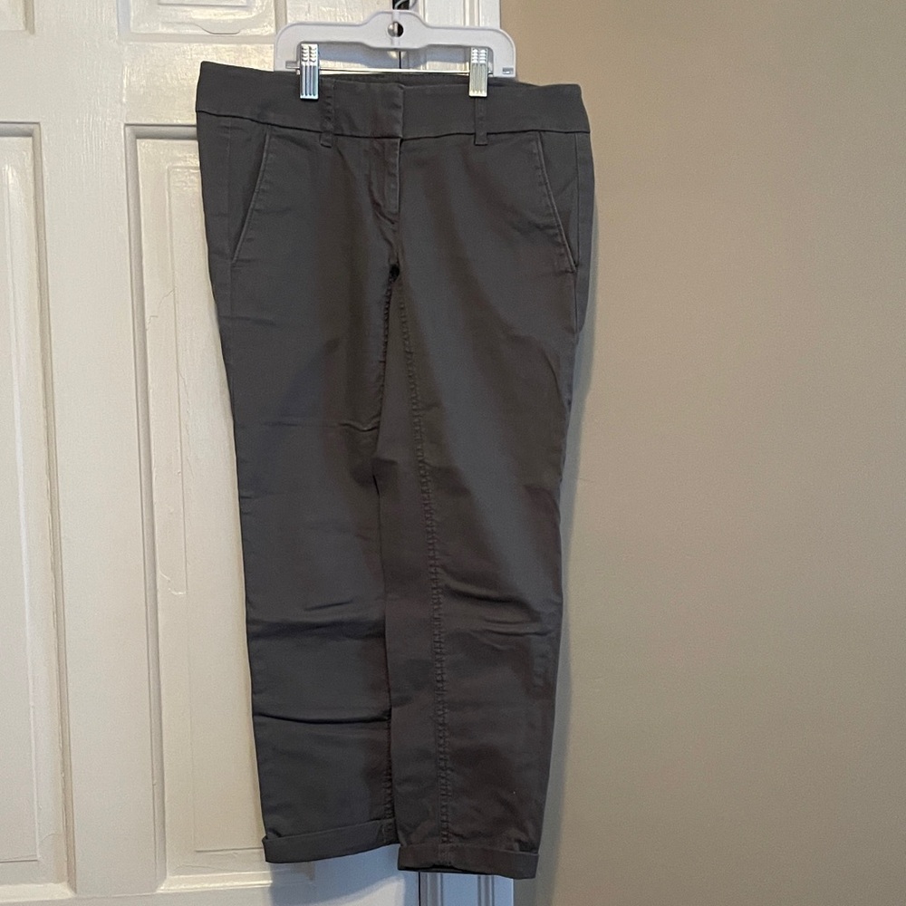 LOFT Women's Olive Cropped Pants
